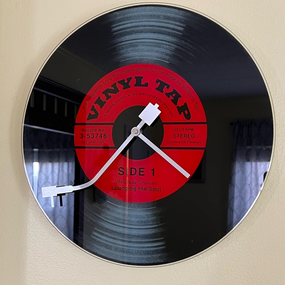 Glass vinyl record clock